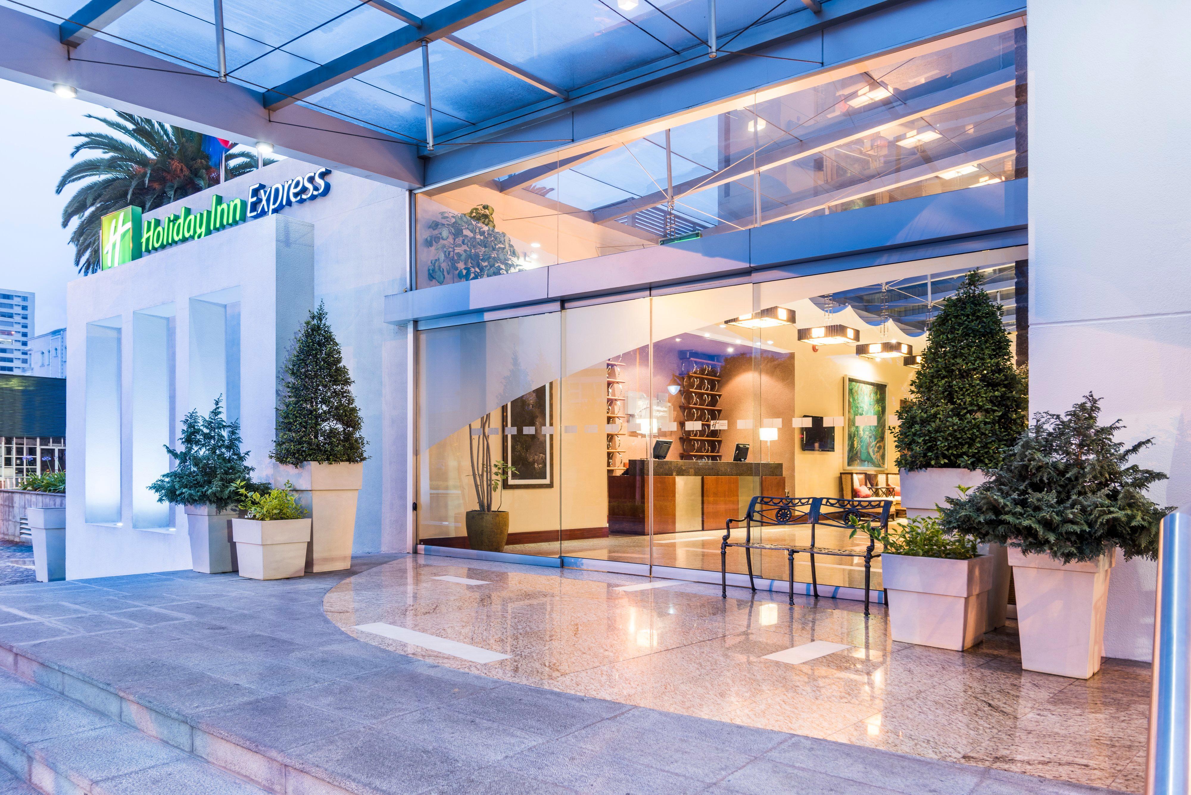 Express By Ihg Hotel Quito