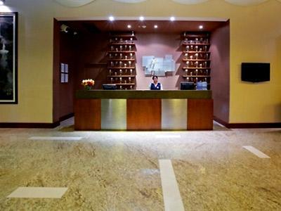Express By Ihg 4*