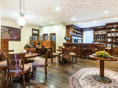 Express By Ihg Hotel