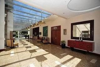 Express By Ihg Hotel