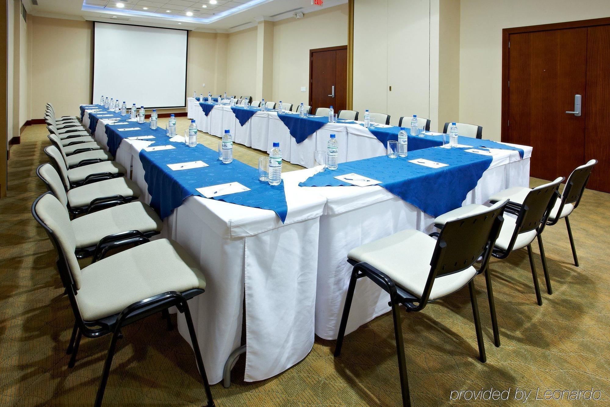 Hotel Express By Ihg Quito