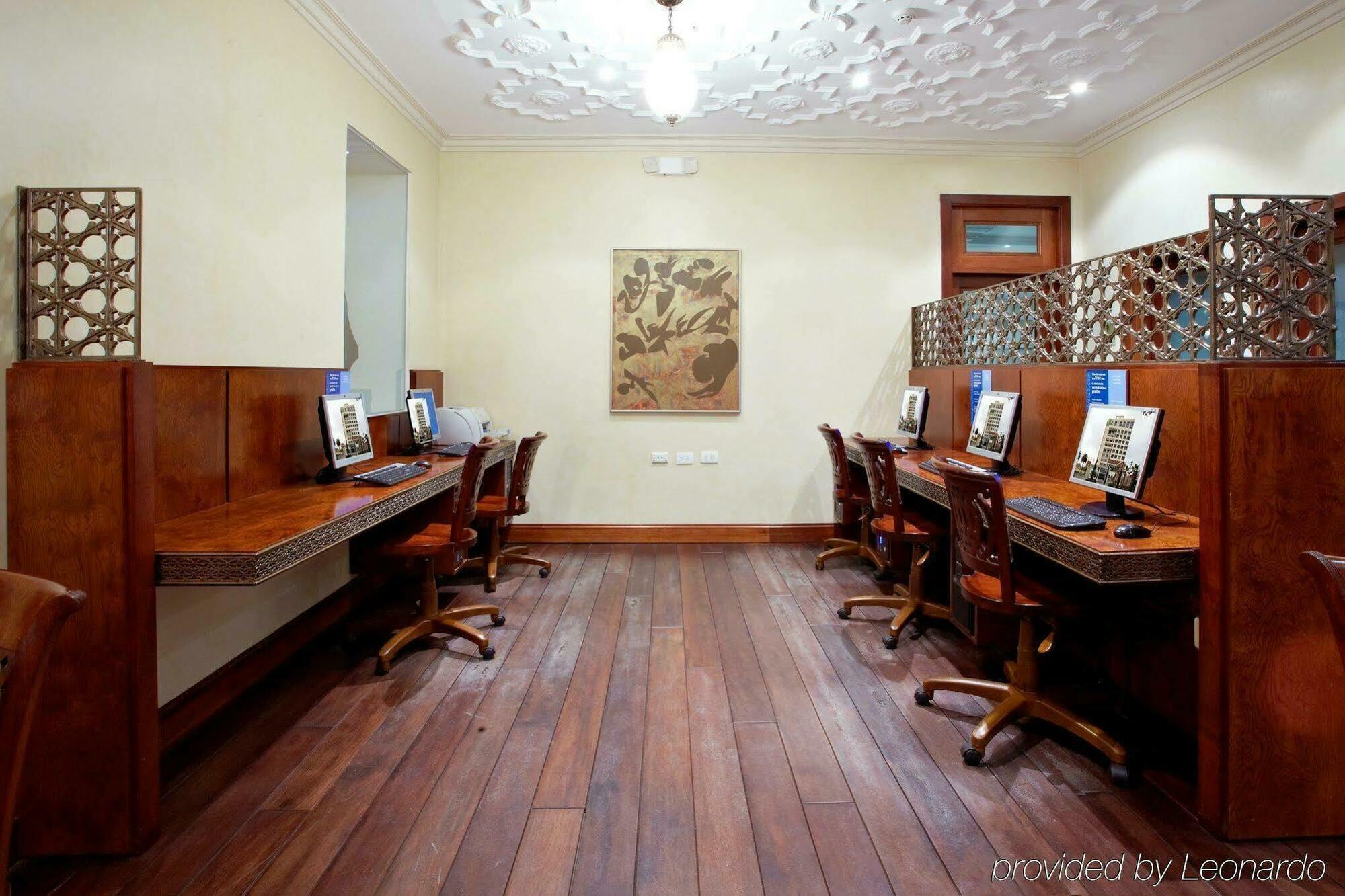 Express By Ihg 4* Quito