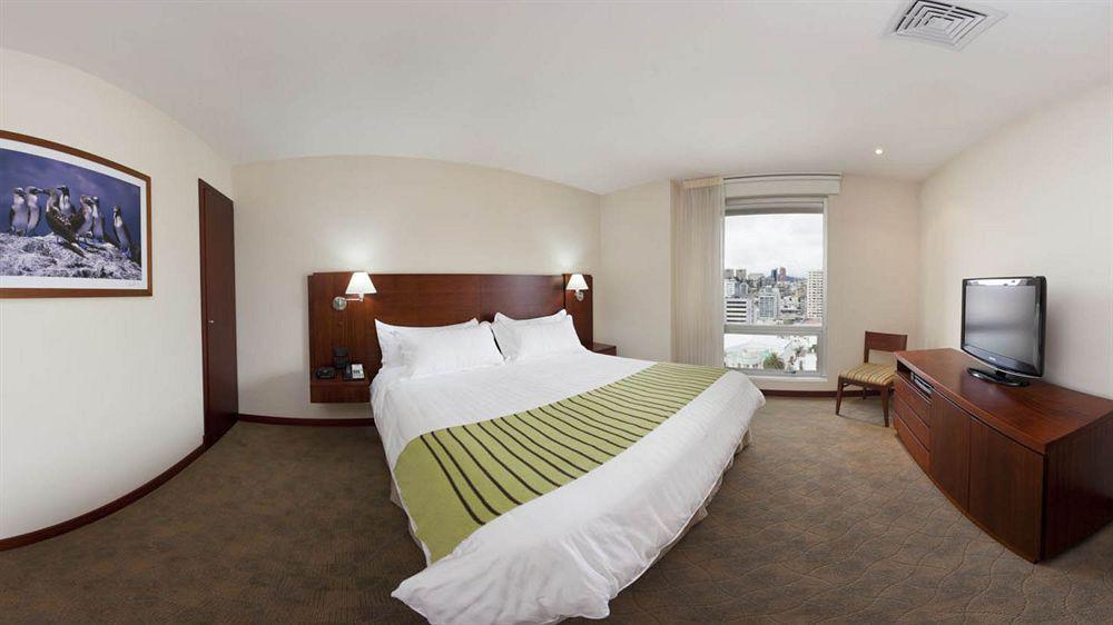 Express By Ihg Hotel 4*
